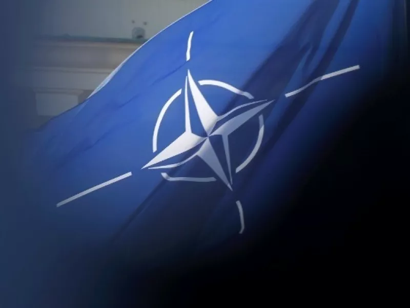 ΝΑΤΟ: Η ρωσική απειλή κατά της Ουκρανίας στο επίκεντρο των Υπουργών Άμυνας 