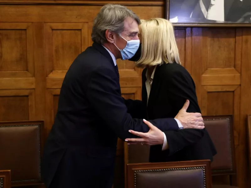 Όταν ο Σασόλι αποχαιρετούσε την Φώφη Γεννηματά με μια φωτογραφία