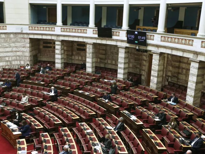 Βουλή: Κυρώθηκε η Πράξη Νομοθετικού Περιεχομένου με τα έκτακτα μέτρα για την κακοκαιρία «Ελπίς»
