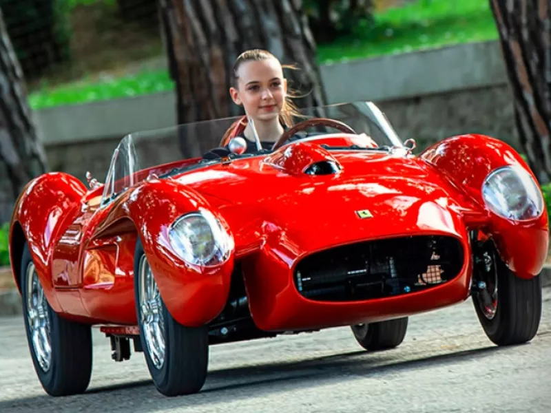 Ferrari: Η θρυλική Testa Rossa J «φόρεσε» ηλεκτρικό κινητήρα