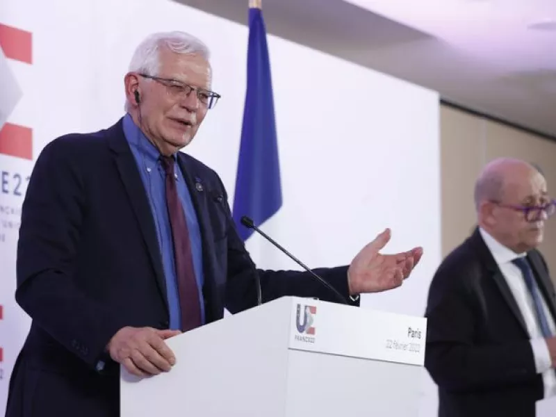 Τα κράτη – μέλη της ΕΕ συμφώνησαν ομόφωνα πακέτο κυρώσεων στη Ρωσία «που θα πληγώσει πολύ τη Ρωσία» 