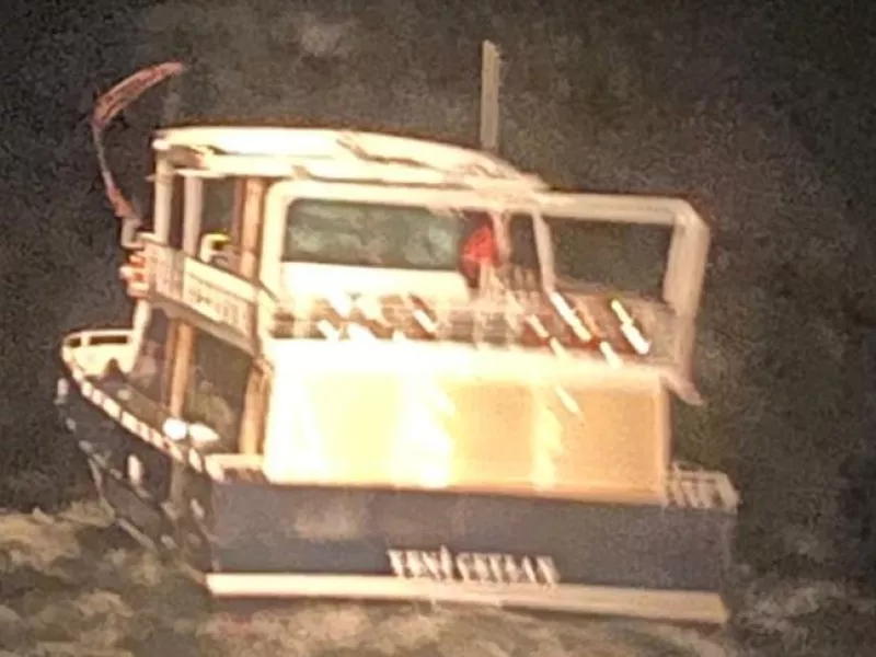Δουλεμπορικό με 180 μετανάστες από την Τουρκία αναχαίτισε το λιμενικό-Δείτε φώτο και βίντεο