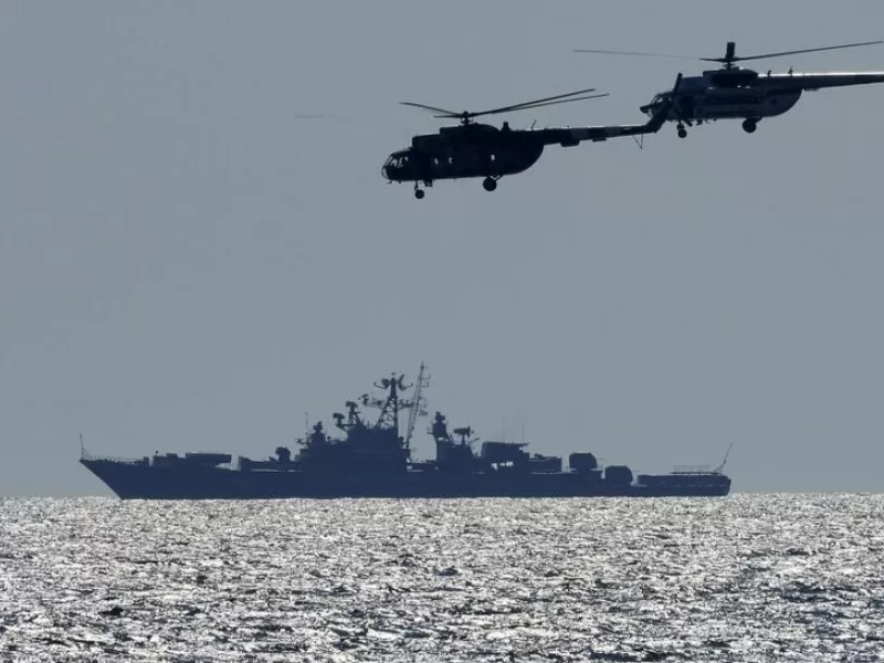 Τον αποκλεισμό των ρωσικών πλοίων σε διεθνή λιμάνια ζητά το Κίεβο