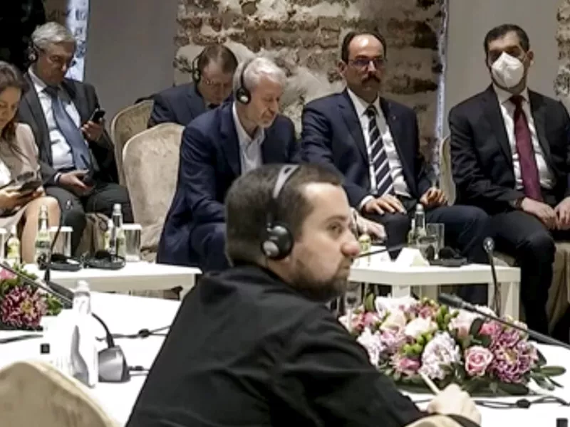 Ο Αμπράμοβιτς εργάζεται ειλικρινά για τον τερματισμό του πολέμου, λέει η Τουρκία 