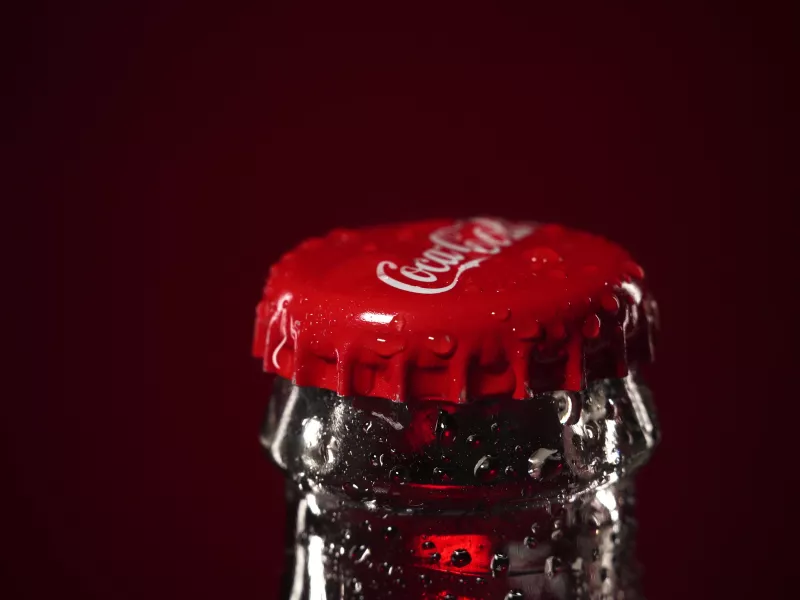 (Και) η Coca-Cola Company αναστέλλει τις δραστηριότητες της στη Ρωσία 