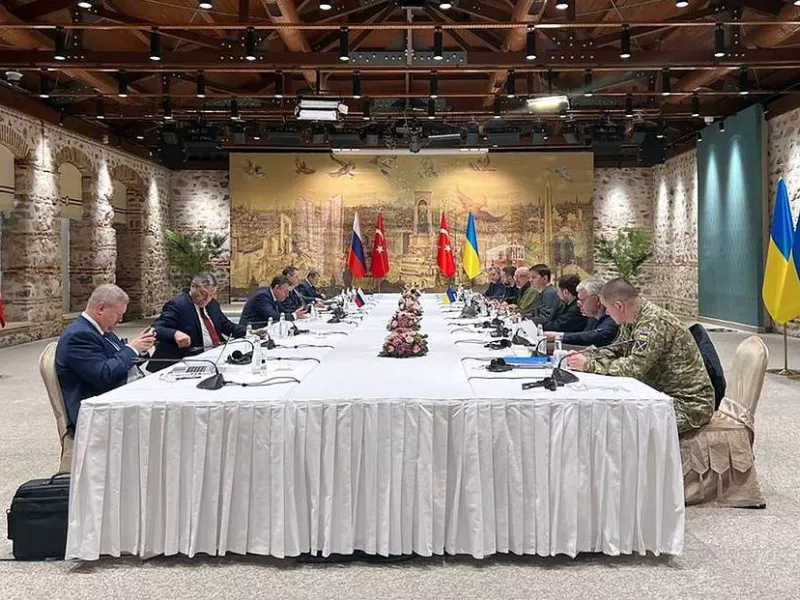 Η Ουκρανία πρότεινε την υιοθέτηση  καθεστώτος ουδετερότητας με αντάλλαγμα εγγυήσεις ασφαλείας α λα ΝΑΤΟ