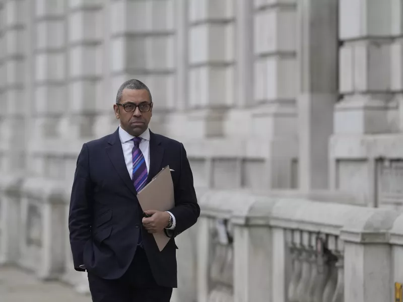 Βρετανός υφ. Εξωτερικών: Ενώπιον δικαιοσύνης οι υπεύθυνοι για πιθανά εγκλημάτα πολέμου στην Ουκρανία