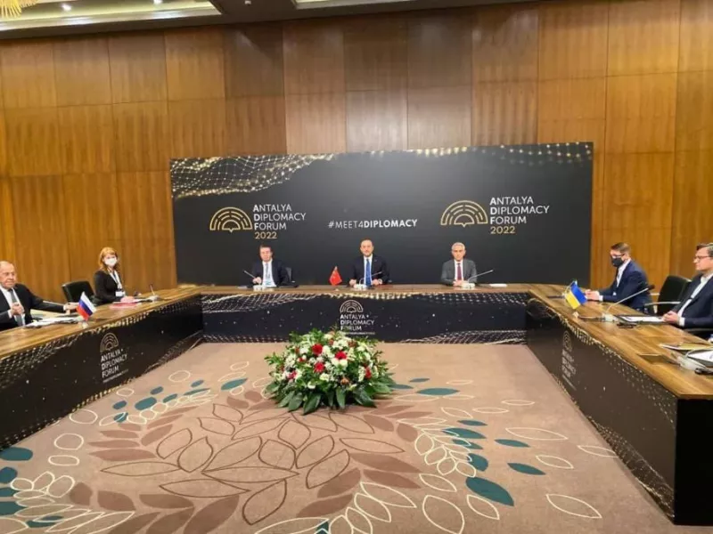 Αττάλεια: Ξεκίνησε η συνάντηση Λαβρόφ - Κουλέμπα παρουσία Τσαβούσογλου