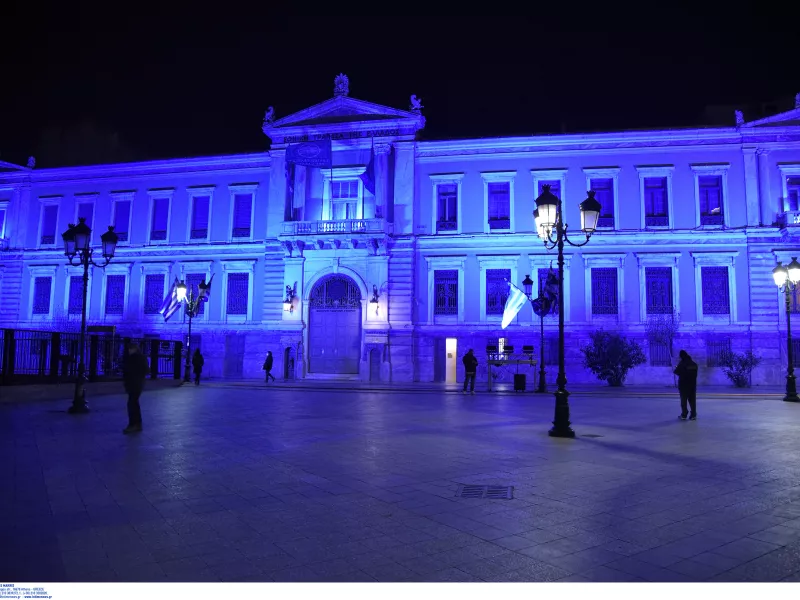 O διεθνής τηλεμαραθώνιος για τη στήριξη της Ουκρανίας μεταδίδεται από γιγαντοοθόνη στην Πλατεία Κοτζιά