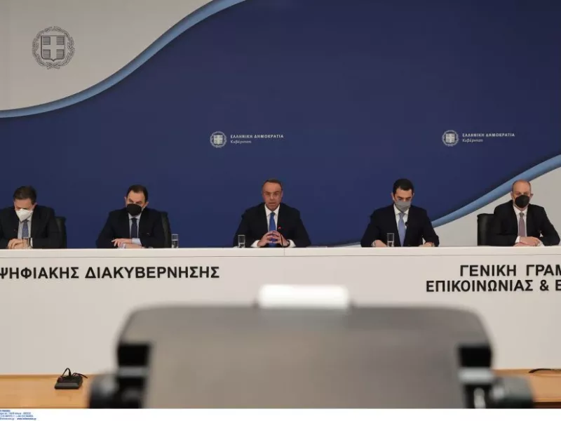 Μέτρα στήριξης: Επιδότηση 22 λεπτών στη βενζίνη για 60 λίτρα μηνιαίως– €72 ενίσχυση στο ρεύμα τον Απρίλιο– Όλα τα μέτρα