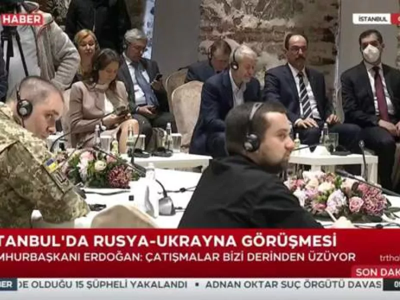 Ο Αμπράμοβιτς στις διαπραγματεύσεις Ουκρανίας - Ρωσίας - Κάθεται δίπλα στον Καλίν