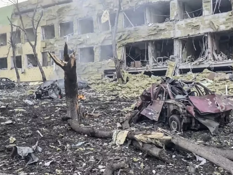 «Τετρακόσιοι αιχμάλωτοι των Ρώσων σε νοσοκομείο στη Μαριούπολη» δηλώνει Ουκρανός αξιωματούχος