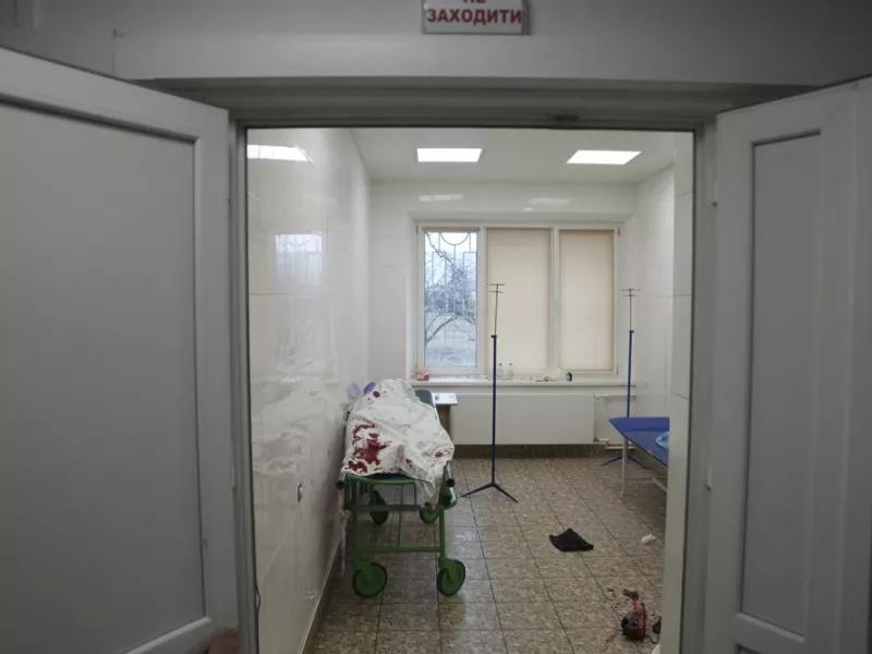 Κίεβο: Οι Ρώσοι βομβάρδισαν αντικαρκινικό νοσοκομείο στο Νικολάεφ