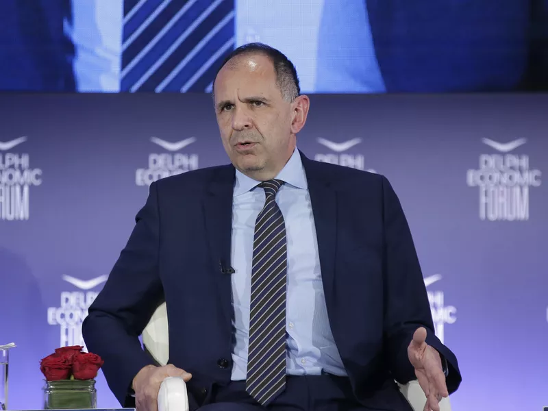 Γεραπετρίτης στο Οικονομικό Φόρουμ Δελφών: Έρχεται το Επιτελικό κράτος 2