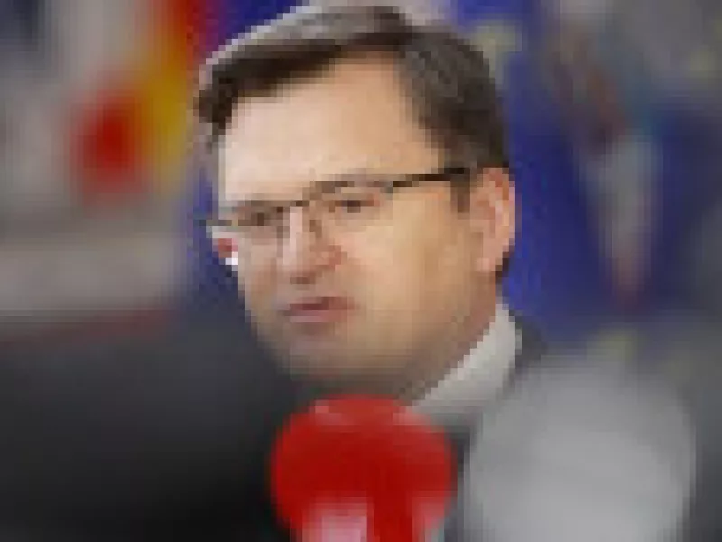 Ο Κουλέμπα καλεί τις χώρες την Ουκρανία να υποστηρίξουν τη χώρα του
