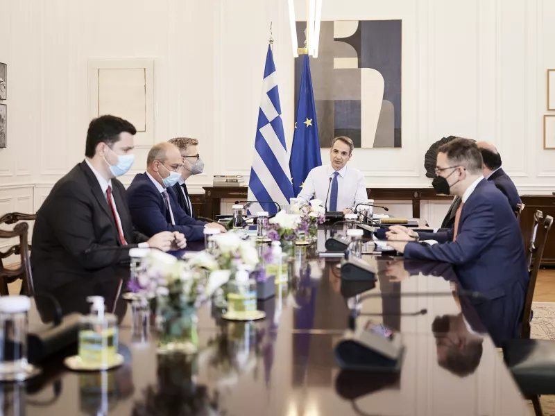 Μητσοτάκης στο υπουργικό: Σύντομα τα εθνικά μέτρα στήριξης κόντρα στην εισαγόμενη ακρίβεια 