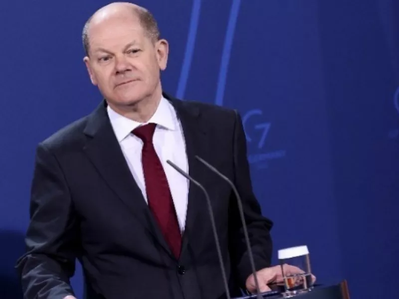 Σολτς: Οι κυρώσεις σε βάρος της Ρωσίας θα αρθούν μόνο με συμφωνία Κιέβου- Μόσχας- Δεν αρκεί η κατάπαυση πυρός 
