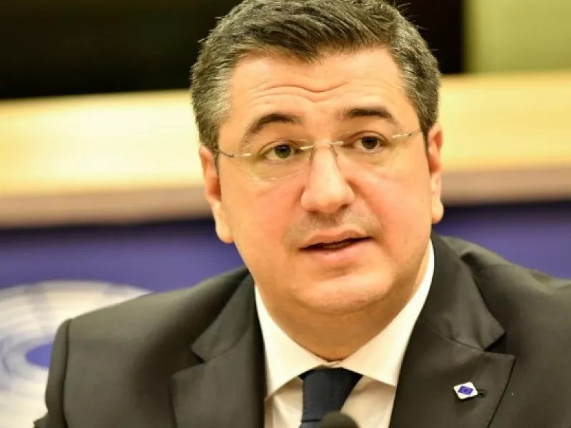 Τζιτζικώστας: Διεκδικούμε την εγκατάσταση στη Θεσσαλονίκη Kέντρου Έρευνας και Θεραπείας για τον καρκίνο με την τεχνολογία του CERN
