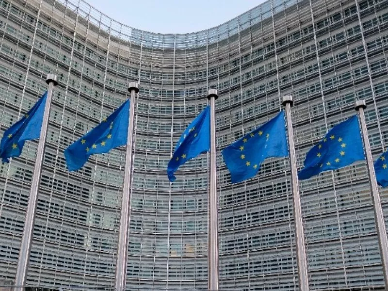 Θάνατος Βασίλισας Ελισάβετ: Συλλυπητήρια από Φον ντερ Λάιεν, Μισέλ και Μπορέλ