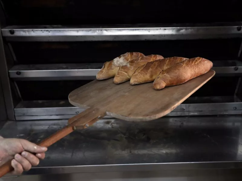 Όπως εξήγησε ο υπουργός, η τιμή ανά κιλό του σιταριού ήταν 20 με 22 λεπτά και τώρα πηγαίνει προς τα 50 λεπτά.