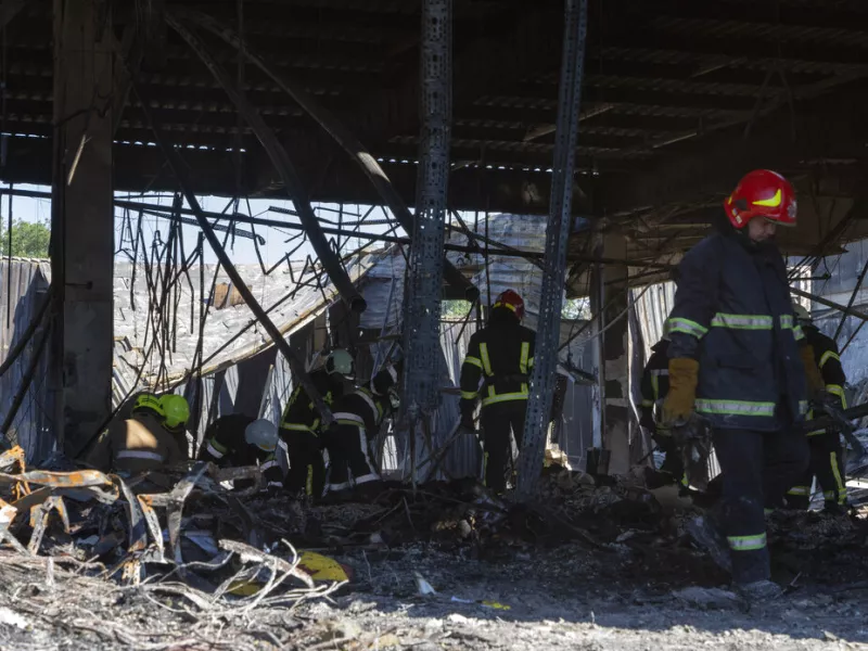 Η Ρωσία αρνείται την επίθεση στο Κρεμεντσούκ, μιλώντας για «νέα Μπούκα» 