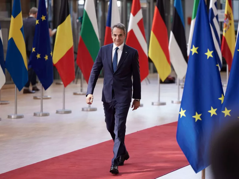 Ο Κυριάκος Μητσοτάκης προσέρχεται στη Σύνοδο Κορυφής