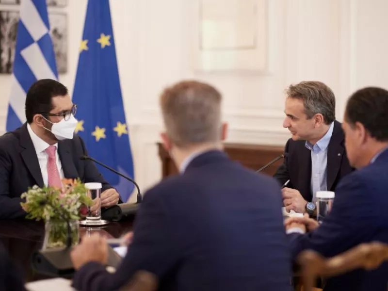 Από την συνάντηση του πρωθυπουργού με τον υπουργό Βιομηχανίας και Υψηλής Τεχνολογίας των Ηνωμένων Αραβικών Εμιράτων