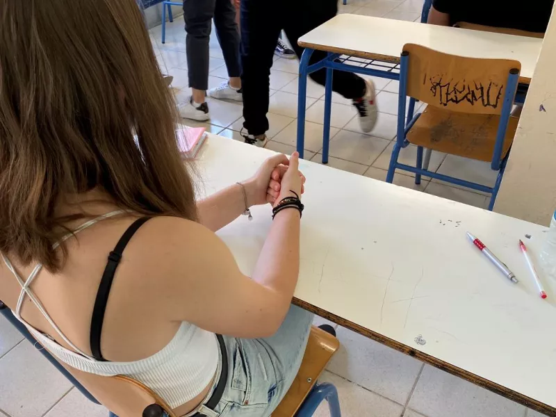 Υποψήφια λίγο πριν την έναρξη των Πανελληνίων εξετάσεων.