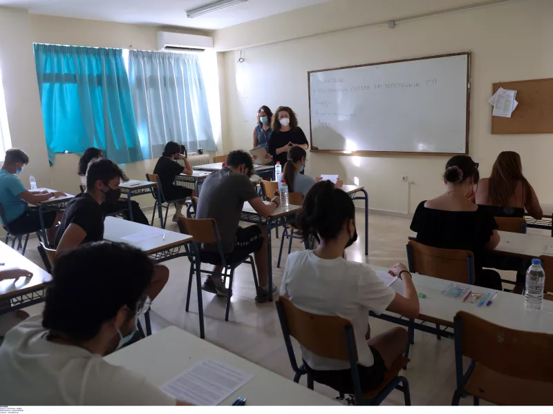 Στη μάχη για τις Πανελλαδικές εξετάσεις υποψήφιοι στο Ηράκλειο