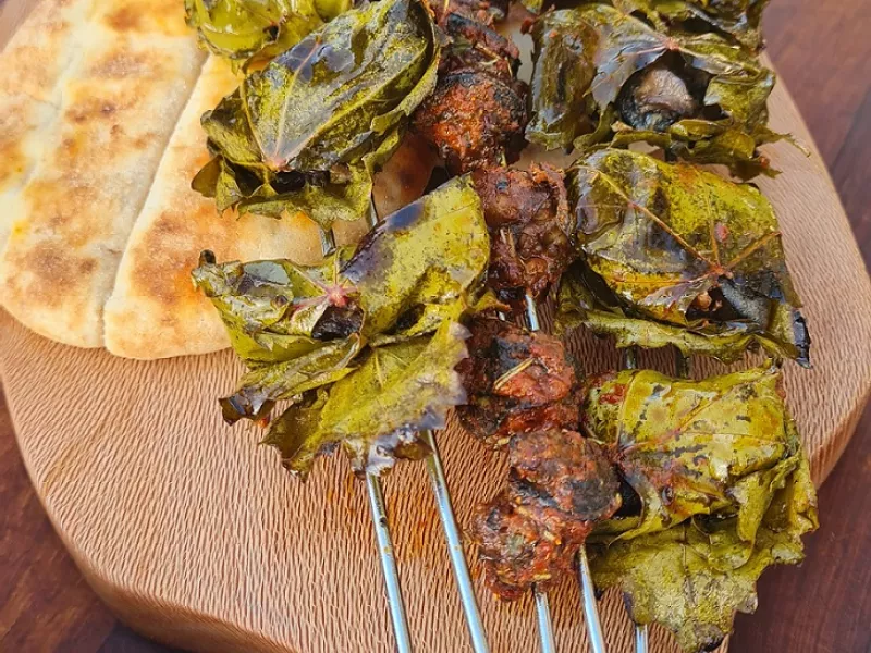 «BBQ STORIES»- ΣΚΑΪ:  Συνεχίζουν το ταξίδι τους στην Κρήτη