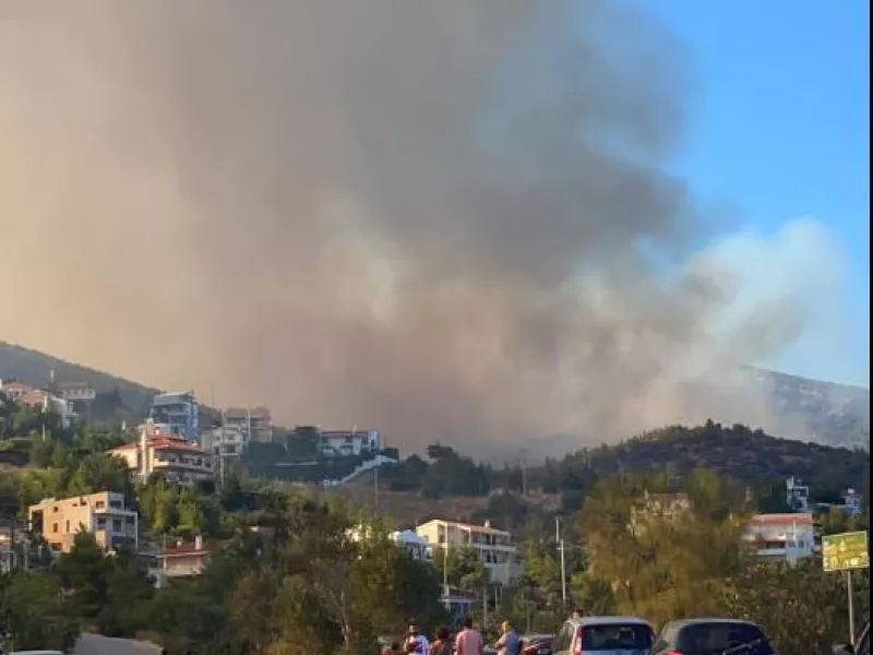 Φωτιά στην Πεντέλη