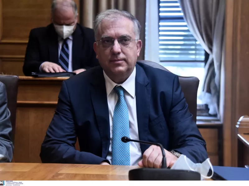 Θεοδωρικάκος: Δεν υπάρχουν άβατα και «γκρίζες ζώνες» ελέγχου και επιβολής του νόμου