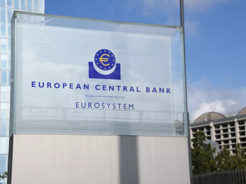 αύξηση κόκκινων δανείων προβλέπει το ΕΚΤ