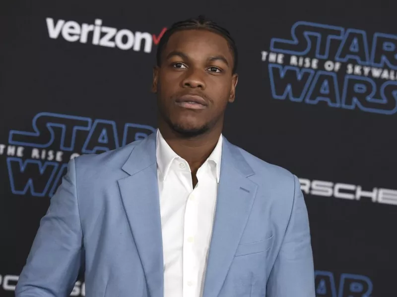 Τζέιμς_Μποντ, Μπογιέγκα, Star_Wars, 