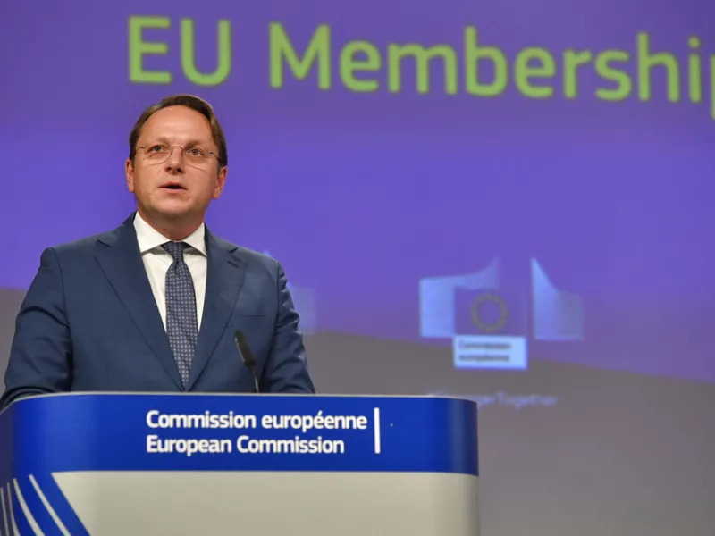 Επίτροπος για Διεύρυνση: Η Τουρκία πρέπει να σέβεται την κυριαρχία όλων των κρατών μελών
