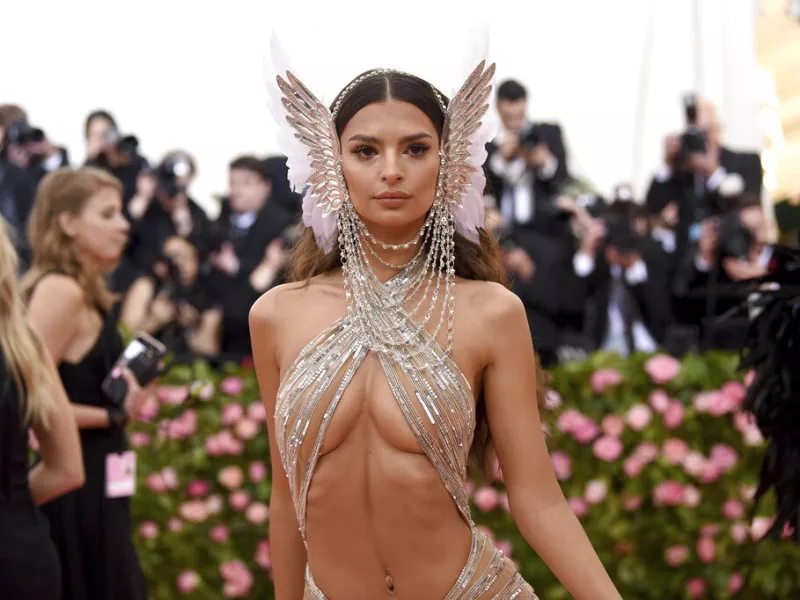 Η Emily Ratajkowski