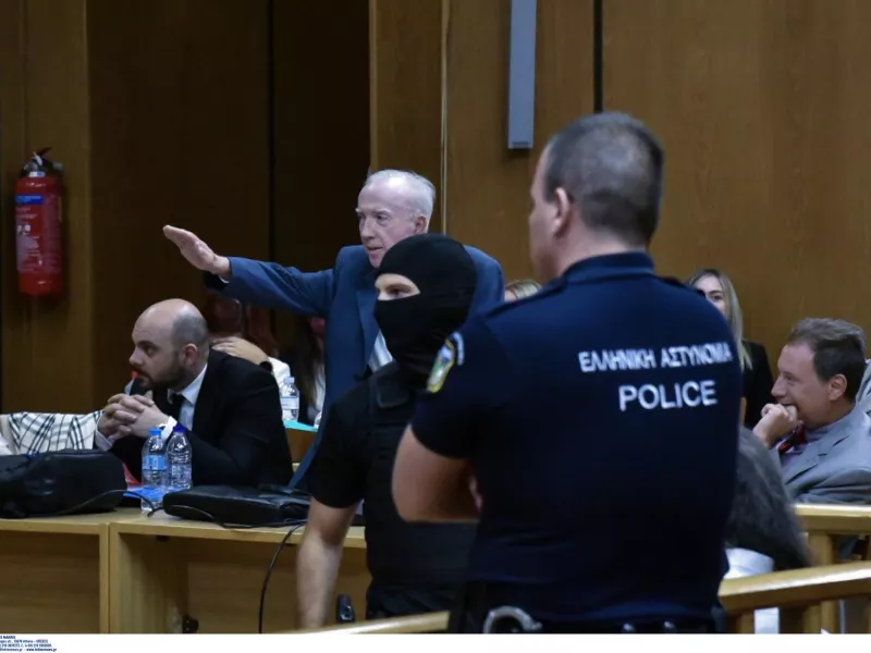 Κωνσταντίνος Πλεύρης - ναζιστικός χαιρετισμός