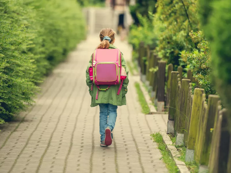 Ηράκλειο: Ζητούν από μαθήτρια να αλλάξει σχολείο γιατί δεν έχουν σχολικό νοσηλευτή