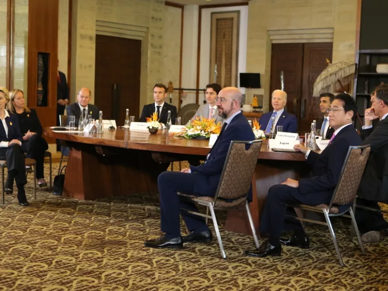 Η έκτακτη συνάντηση στο Μπαλί συγκλήθηκε σήμερα από τον κ. Μπάιντεν