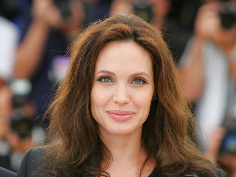 Jolie