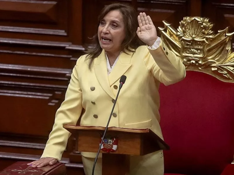 Η πρόεδρος του Περού