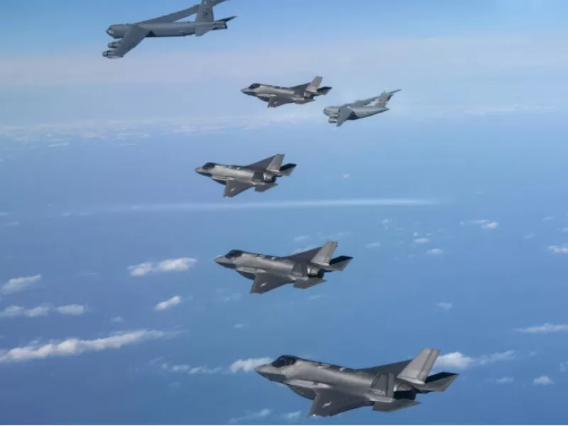 Νότια Κορέα: Προειδοποιητικά πυρά της Σεούλ μετά την εισβολή βορειοκορεατικών μη επανδρωμένων αεροσκαφών