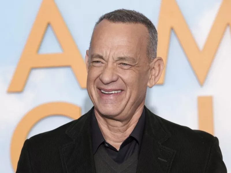 TOM HANKS