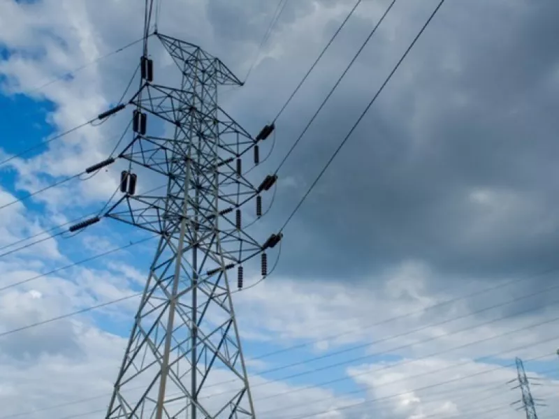 Στις 16.000 οι αιτήσεις επιχειρήσεων για επιδότηση ρεύματος