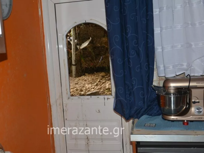 Κατολίσθηση εξαιτίας της κακοκαιρίας στη Ζάκυνθο: Το βουνό μπήκε στο σπίτι