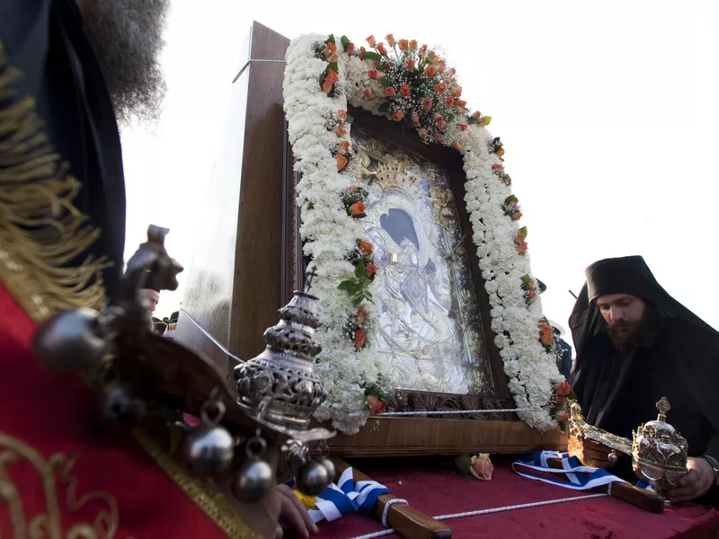 «Άξιον Εστί»