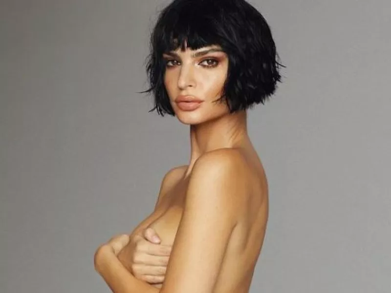 Η Emily Ratajkowski 