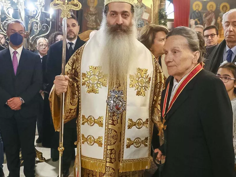 πελέκη ορφανοτροφείο 