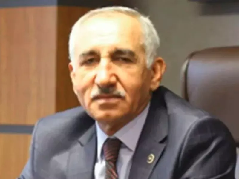 Γιακούπ Τας