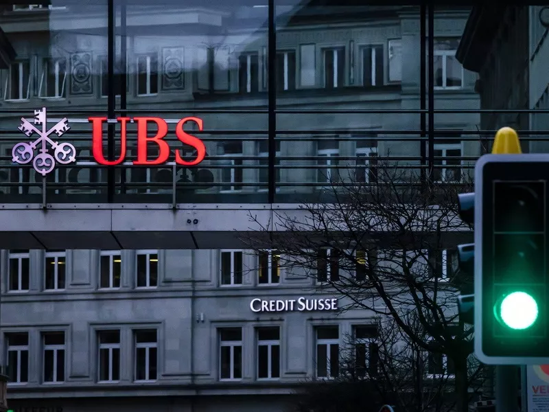 Iκανοποίηση για την εξαγορά της Credit Suisse από την UBS 